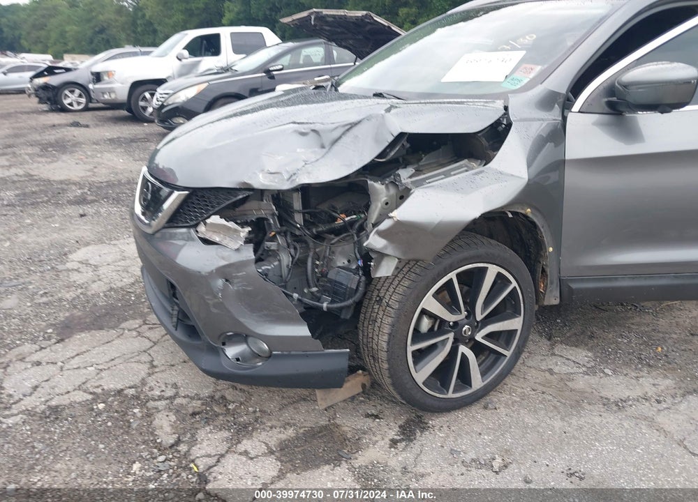 2017 NISSAN ROGUE SPORT SL VIN: JN1BJ1CPXHW024452