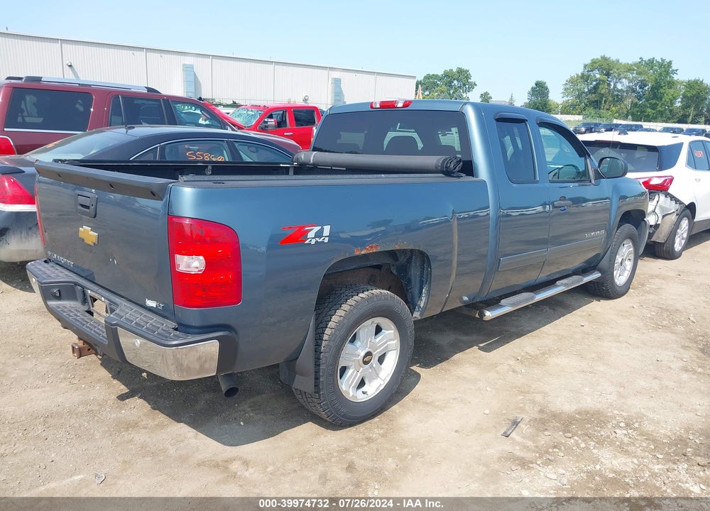 2013 CHEVROLET SILVERADO 1500 LT VIN: 1GCRKSE77DZ316533