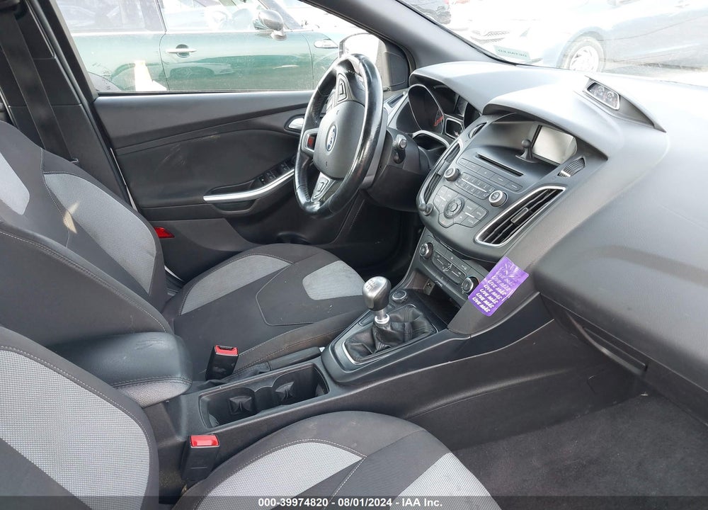 2015 FORD FOCUS VIN: 1FADP3L92FL299321