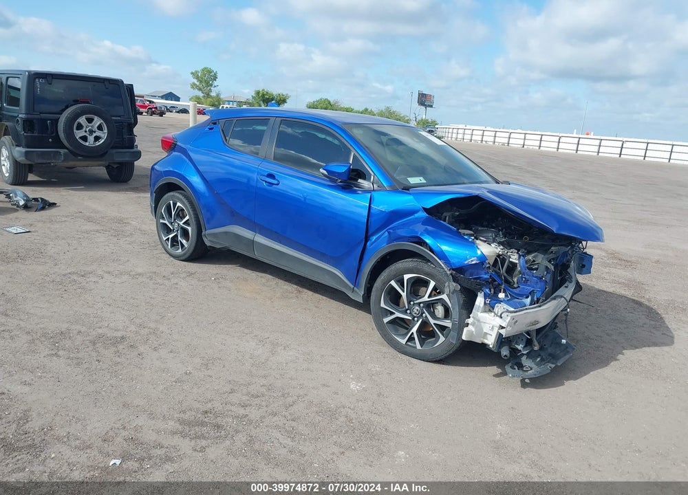 2021 TOYOTA C-HR XLE VIN: NMTKHMBX8MR129155