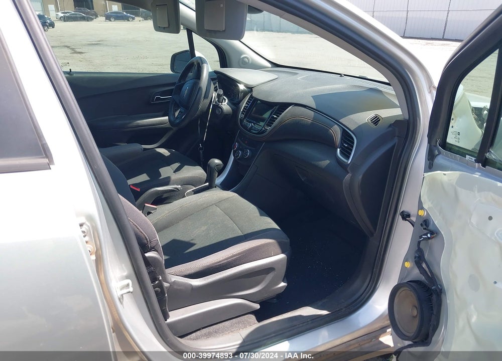 2018 CHEVROLET TRAX LS VIN: 3GNCJKSB7JL191982