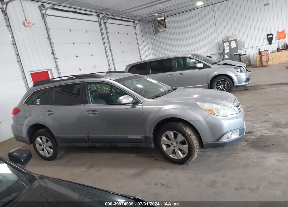 2010 SUBARU OUTBACK 2.5I LIMITED VIN: 4S4BRBLC5A3362191