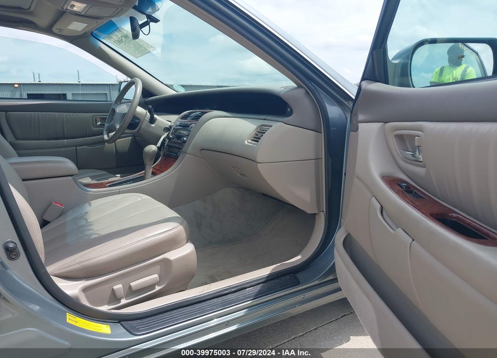 2001 TOYOTA AVALON XLS VIN: 4T1BF28B01U150303