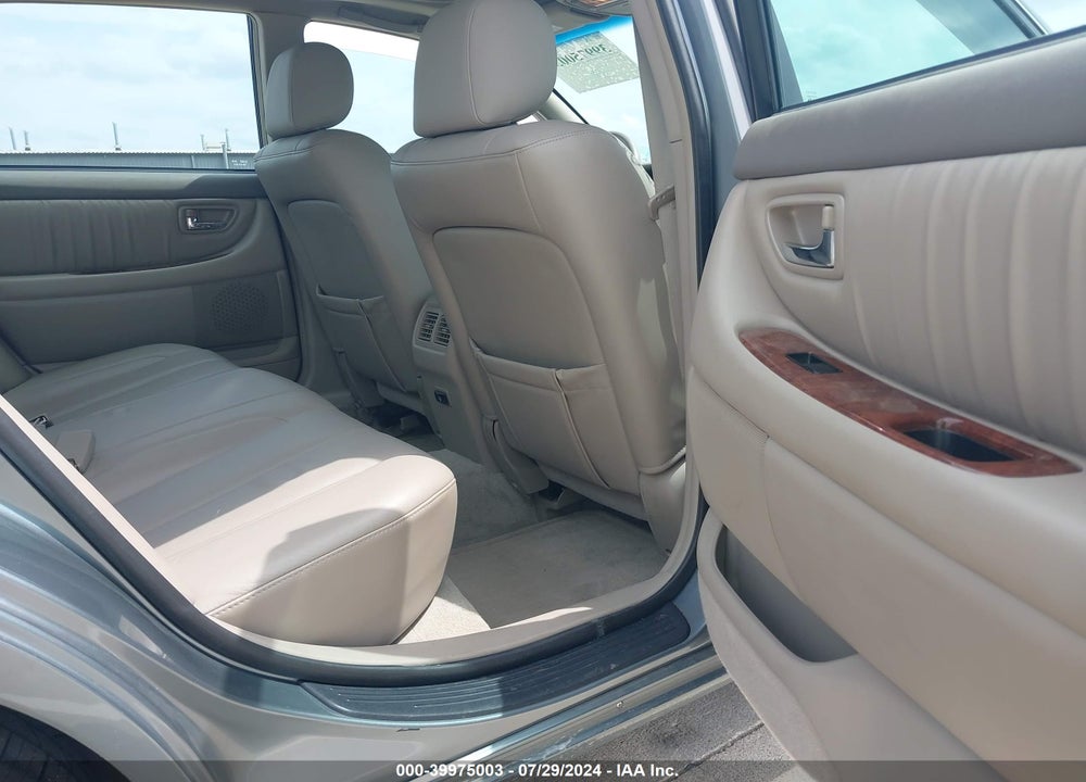 2001 TOYOTA AVALON XLS VIN: 4T1BF28B01U150303