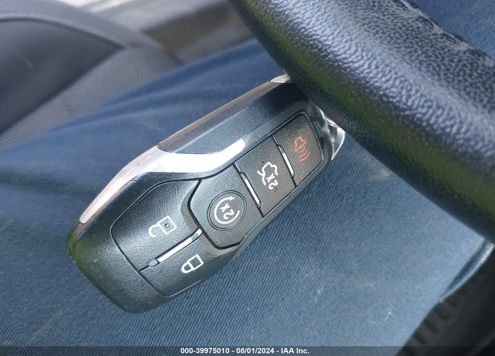 2016 FORD MUSTANG V6 VIN: 1FA6P8AM0G5331590