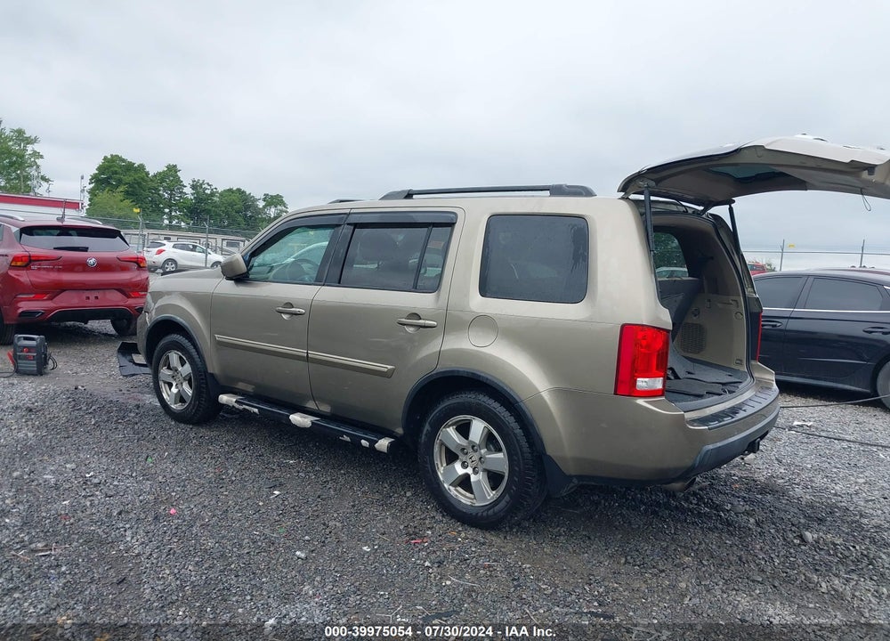 2011 HONDA PILOT VIN: 5FNYF4H52BB072802