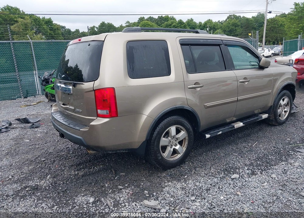 2011 HONDA PILOT VIN: 5FNYF4H52BB072802