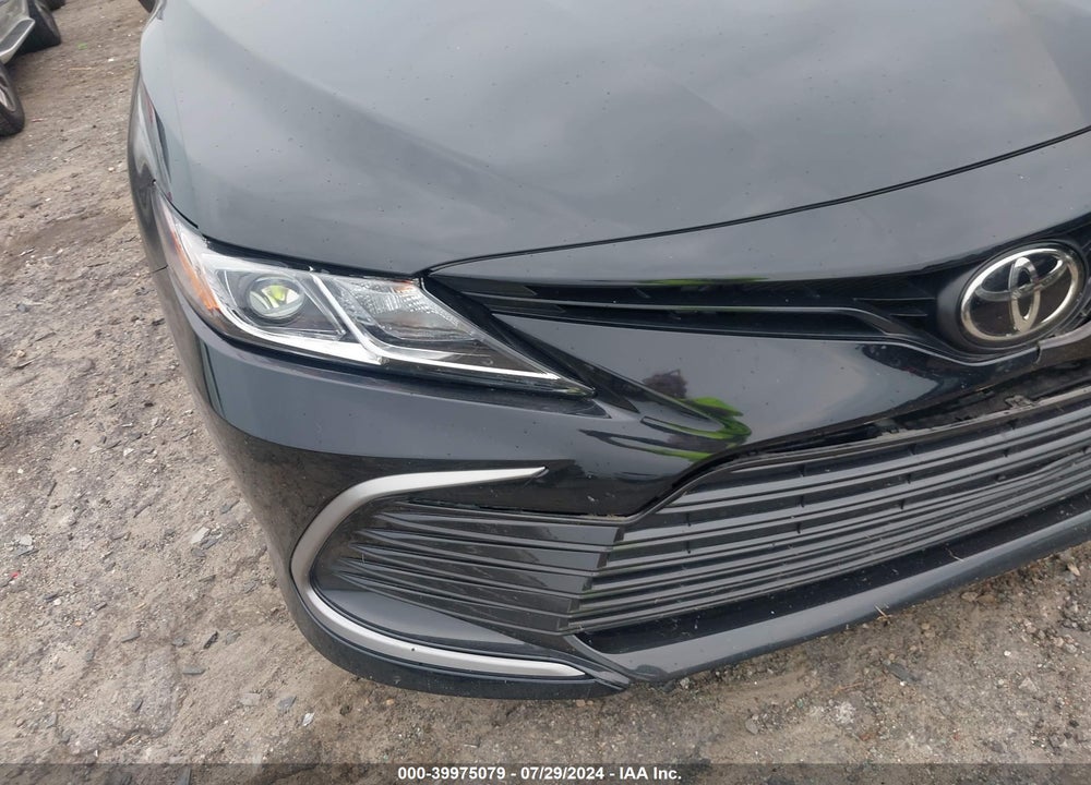 2021 TOYOTA CAMRY LE VIN: 4T1C11AK2MU454115