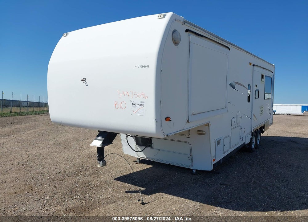 2000 HITCHHIKER 5TH WHEEL VIN: 1C932JP07YA009118