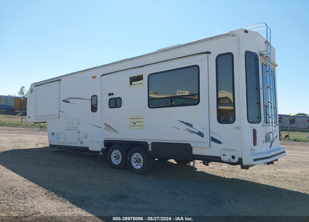 2000 HITCHHIKER 5TH WHEEL VIN: 1C932JP07YA009118