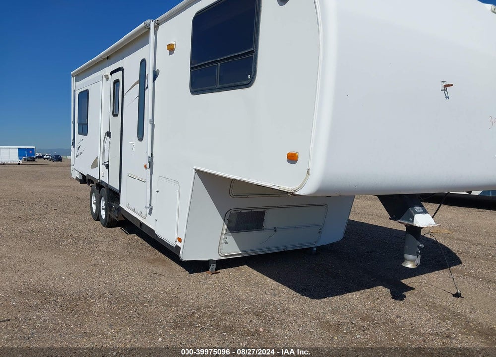 2000 HITCHHIKER 5TH WHEEL VIN: 1C932JP07YA009118
