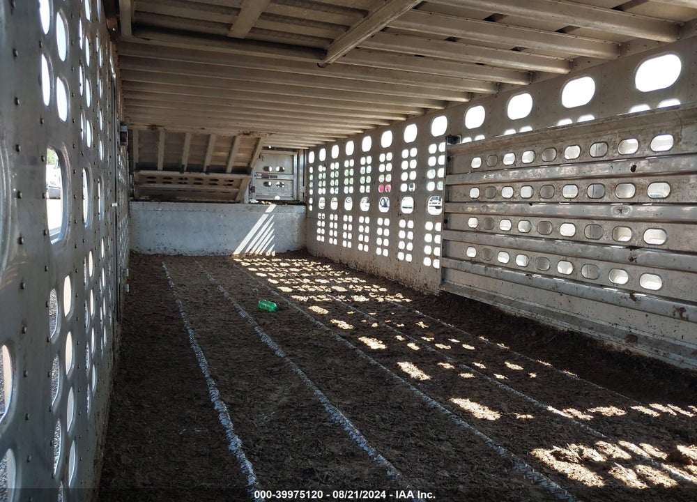 2022 WILSON TRAILER CO LIVESTOCK VIN: 1W1K65325N5562283