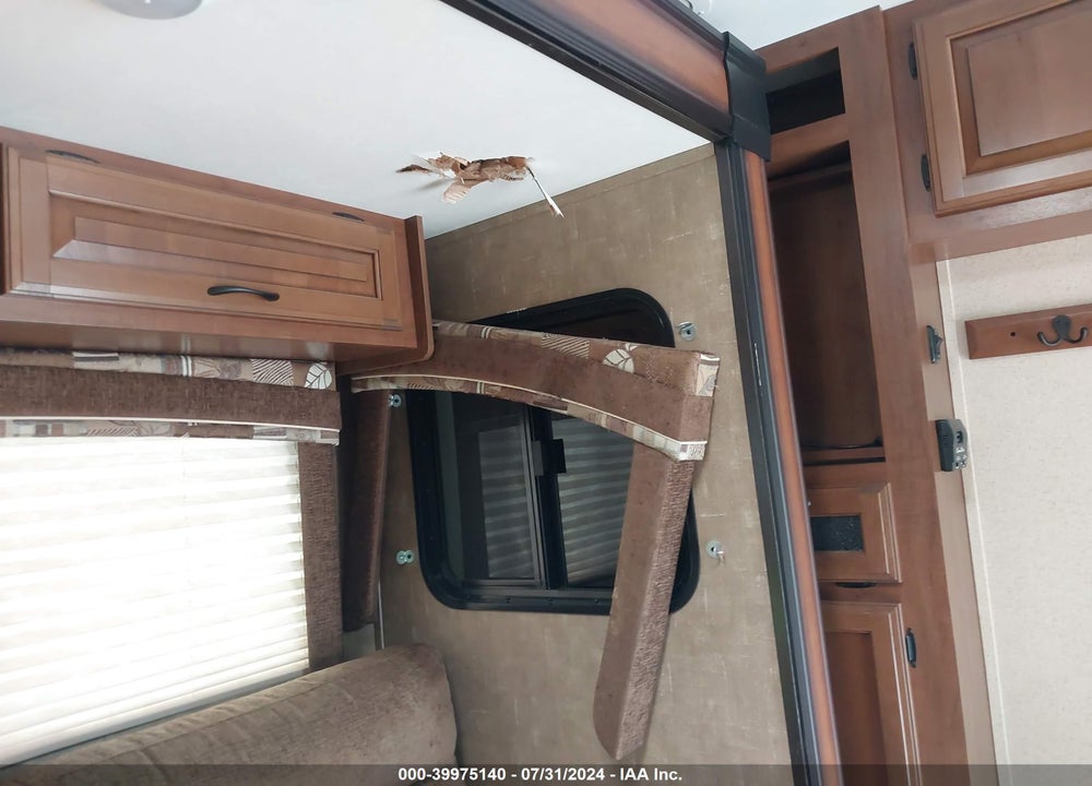 2016 JAYCO INC JFL28BHBE VIN: 1UJBJ0BR5G1TC0481