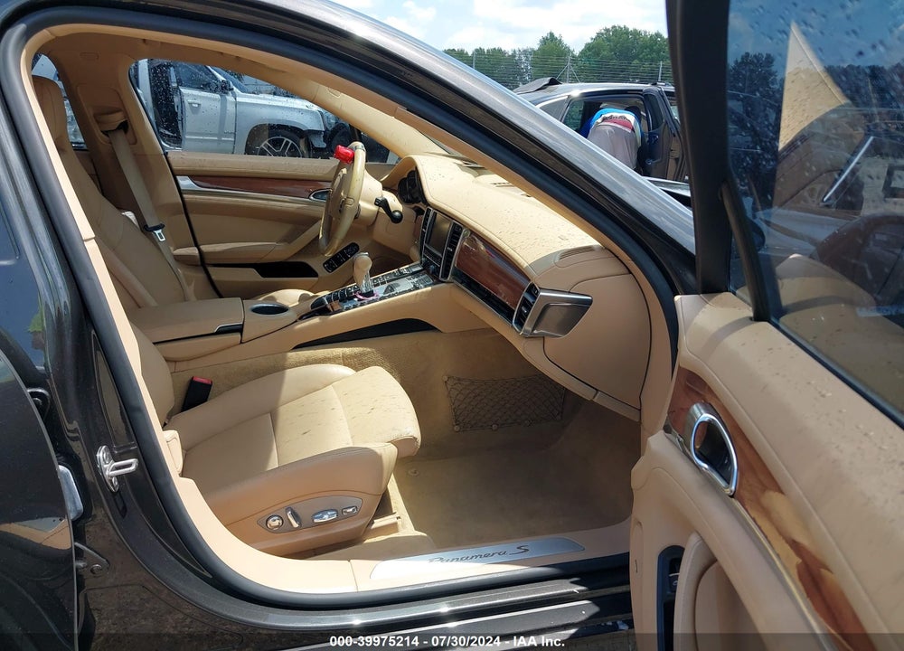 2013 PORSCHE PANAMERA S VIN: WP0AB2A70DL060807