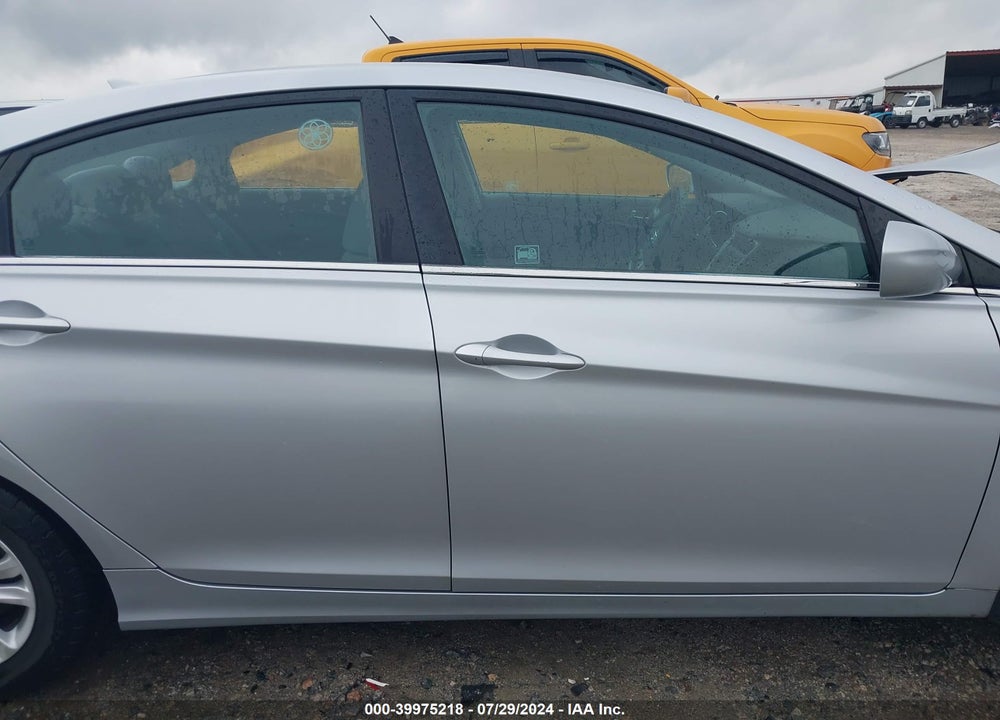 2013 HYUNDAI SONATA GLS VIN: 5NPEB4ACXDH761742