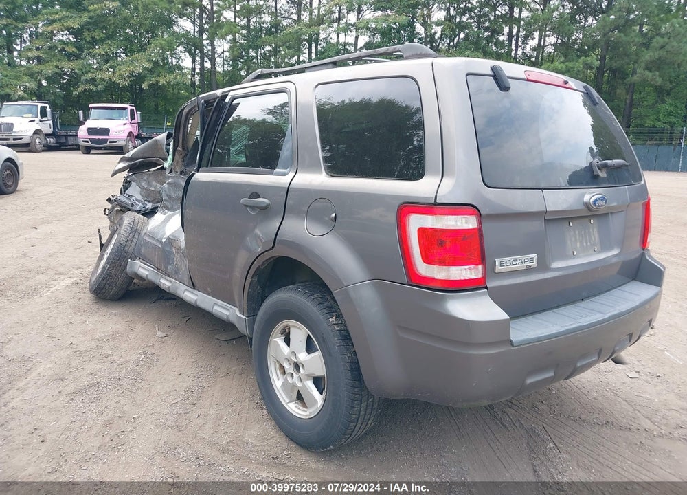 2009 FORD ESCAPE XLT VIN: 1FMCU03739KC59153