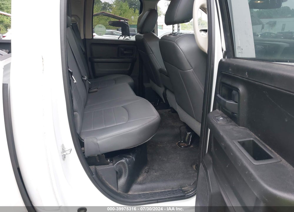 2019 RAM 1500 CLASSIC TRADESMAN QUAD CAB 4X2 6'4 BOX VIN: 1C6RR6FT2KS593974