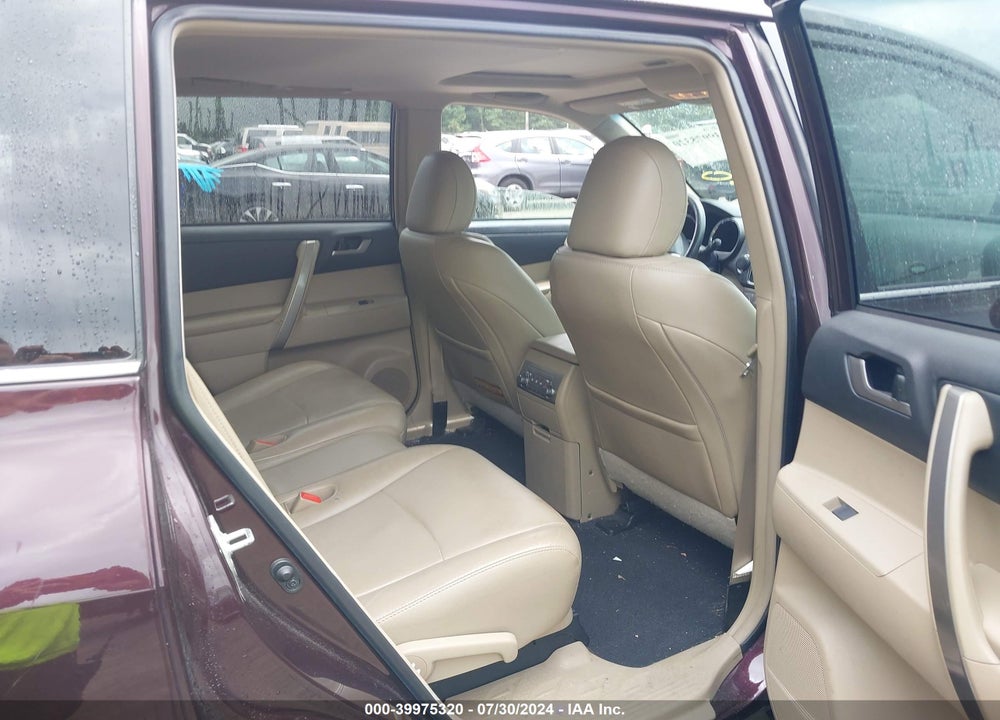 2013 TOYOTA HIGHLANDER SE V6 VIN: 5TDBK3EH6DS189467