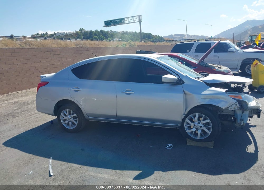 2018 NISSAN VERSA 1.6 SV VIN: 3N1CN7AP1JL878708