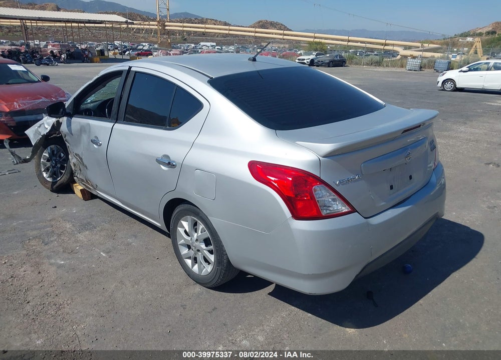 2018 NISSAN VERSA 1.6 SV VIN: 3N1CN7AP1JL878708