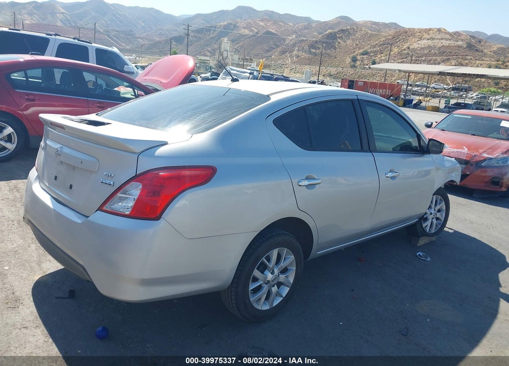 2018 NISSAN VERSA 1.6 SV VIN: 3N1CN7AP1JL878708