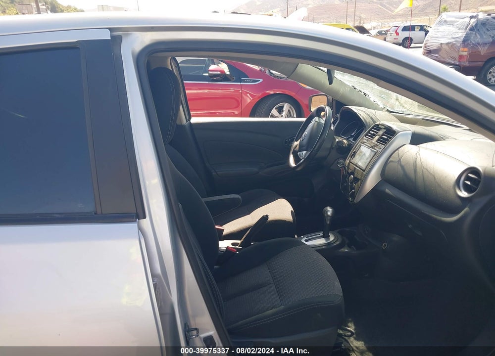 2018 NISSAN VERSA 1.6 SV VIN: 3N1CN7AP1JL878708