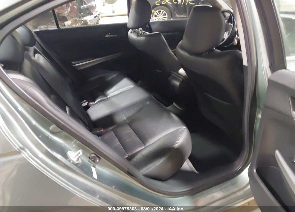 2010 HONDA ACCORD 2.4 EX-L VIN: 1HGCP2F89AA004501
