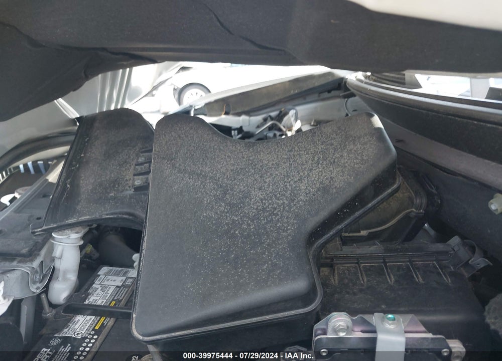 2018 MITSUBISHI OUTLANDER ES VIN: JA4AD2A31JZ027115