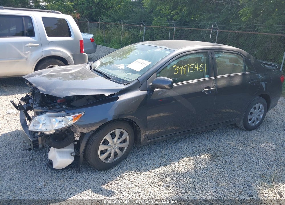 2009 TOYOTA COROLLA LE VIN: JTDBL40EX99049010
