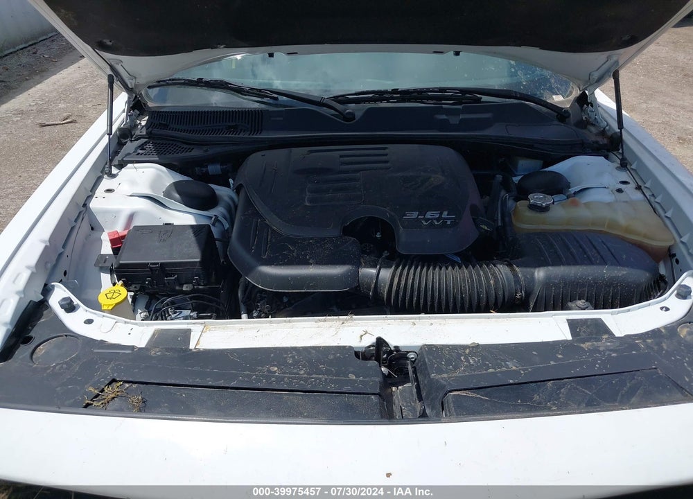 2019 DODGE CHALLENGER SXT VIN: 2C3CDZAG5KH621058