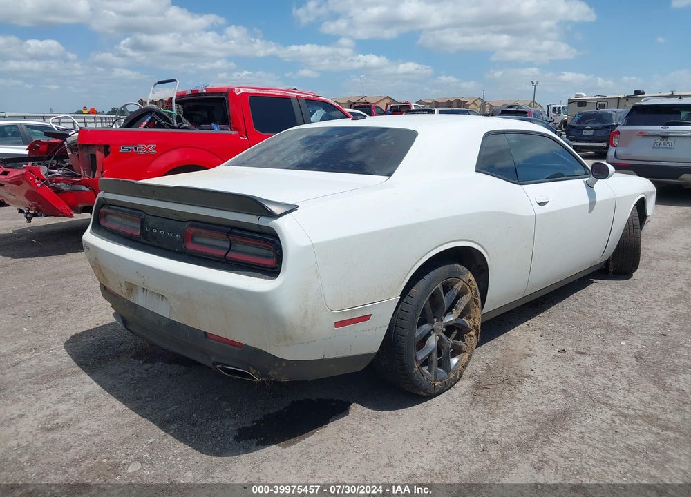 2019 DODGE CHALLENGER SXT VIN: 2C3CDZAG5KH621058