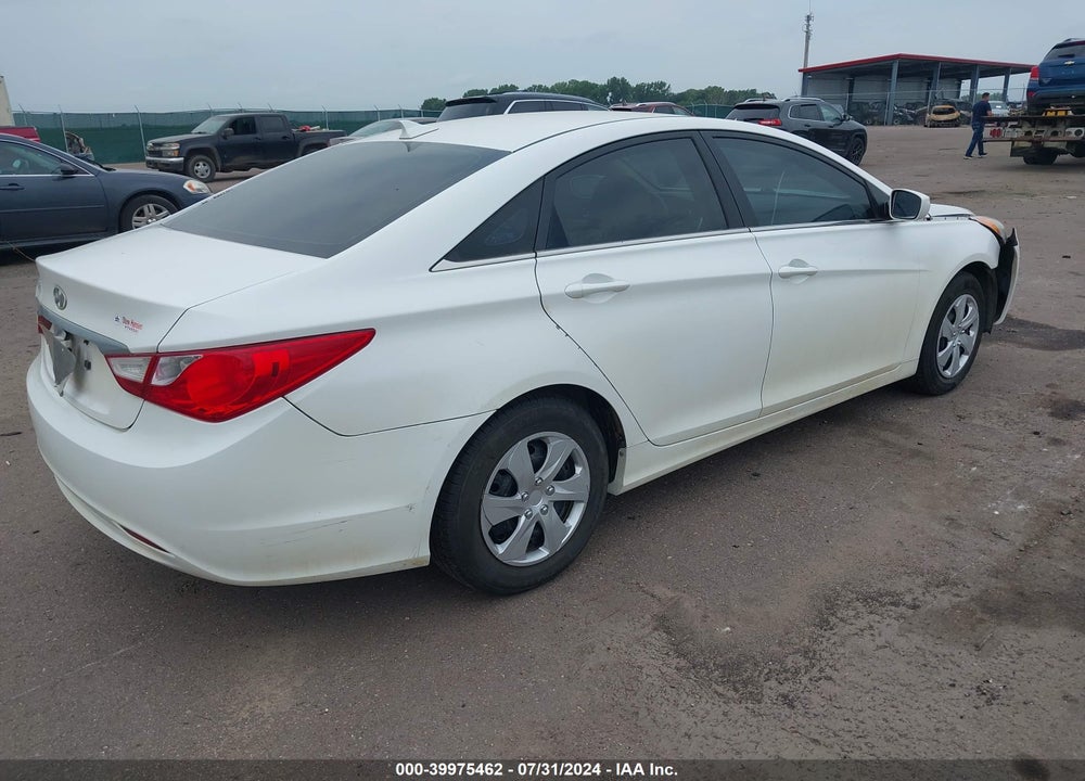 2013 HYUNDAI SONATA GLS VIN: 5NPEB4ACXDH574288