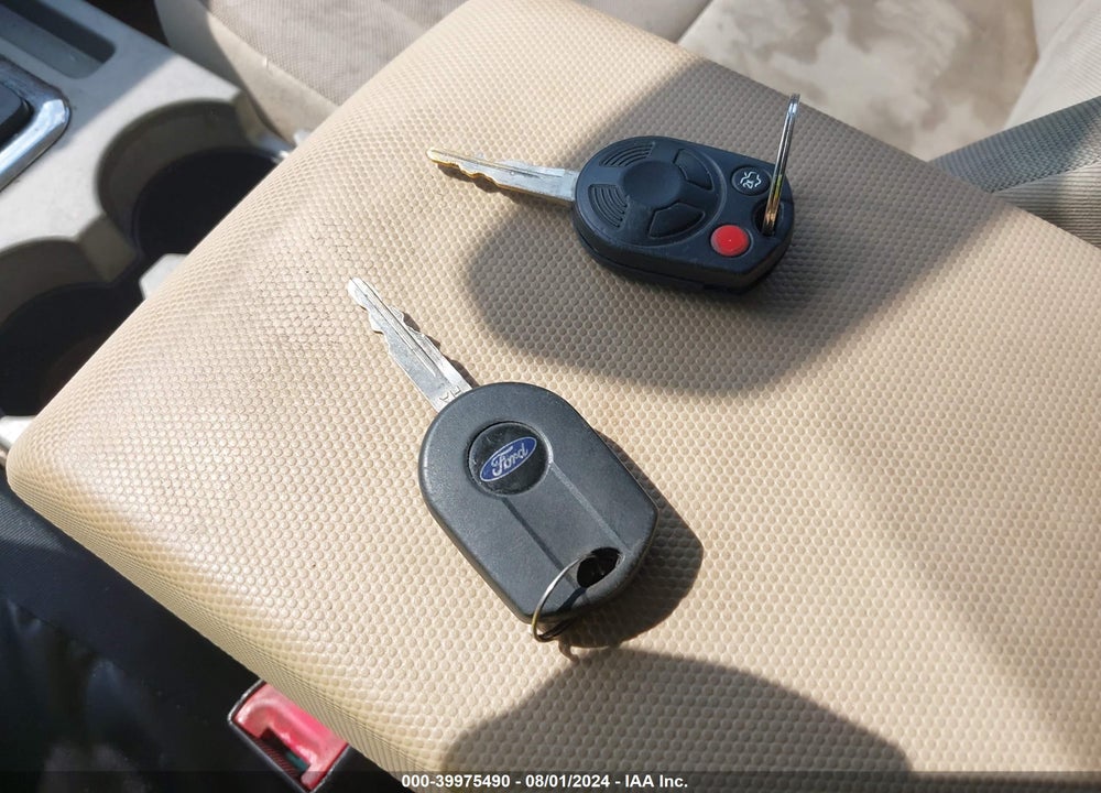 2010 FORD ESCAPE XLT VIN: 1FMCU0DG1AKB42433