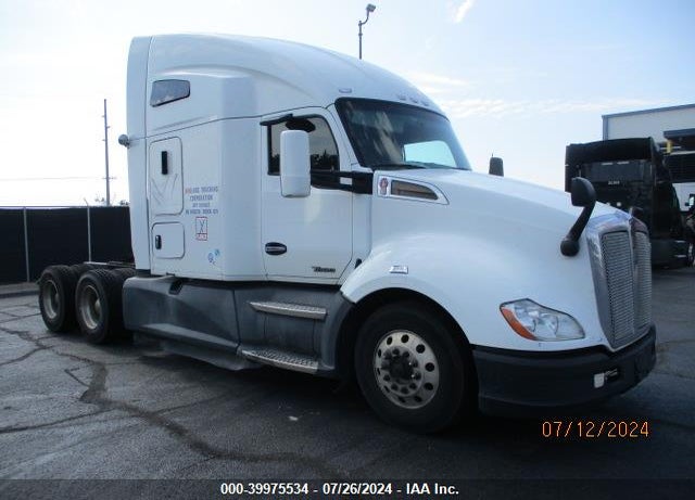 2018 KENWORTH T680 VIN: 1XKYDP9X5JJ189566