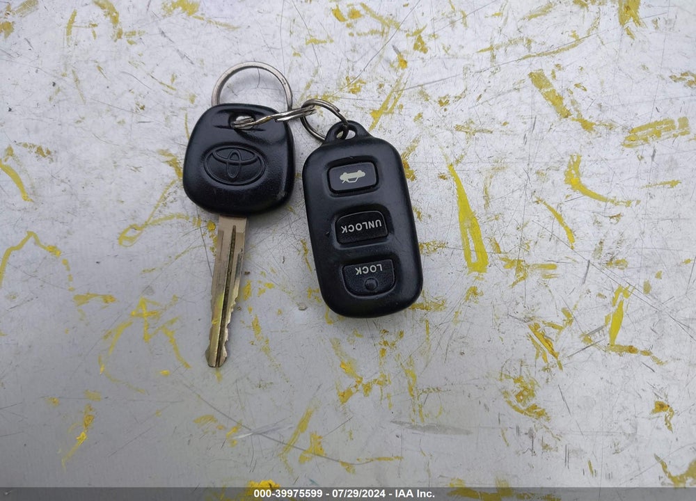 2002 TOYOTA CAMRY XLE V6 VIN: 4T1BF30K12U023921