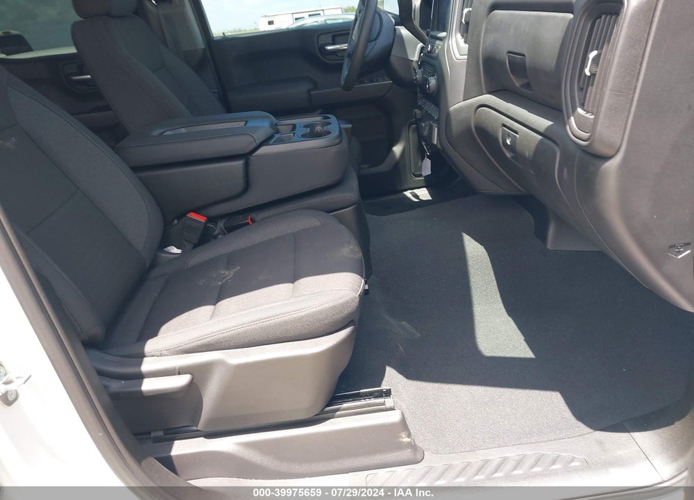 2024 CHEVROLET SILVERADO 1500 2WD SHORT BED CUSTOM VIN: 1GCPABEK2RZ237471