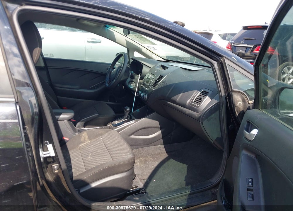 2017 KIA FORTE LX VIN: 3KPFK4A77HE107752