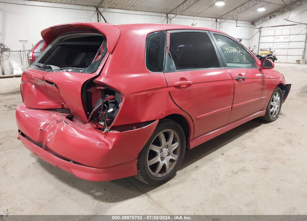 2006 KIA SPECTRA5 VIN: KNAFE161865324520