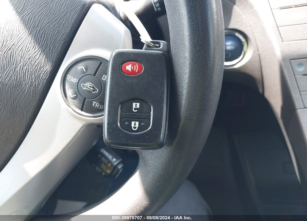 2015 TOYOTA PRIUS VIN: JTDKN3DU2F1975370