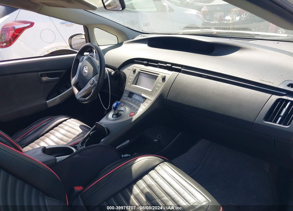 2015 TOYOTA PRIUS VIN: JTDKN3DU2F1975370