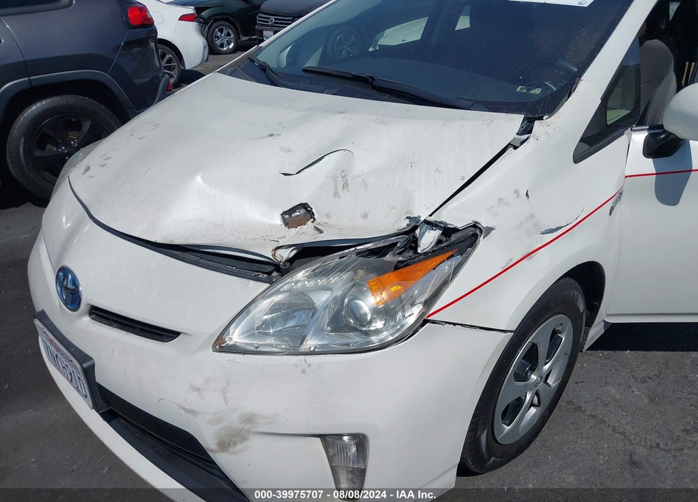 2015 TOYOTA PRIUS VIN: JTDKN3DU2F1975370