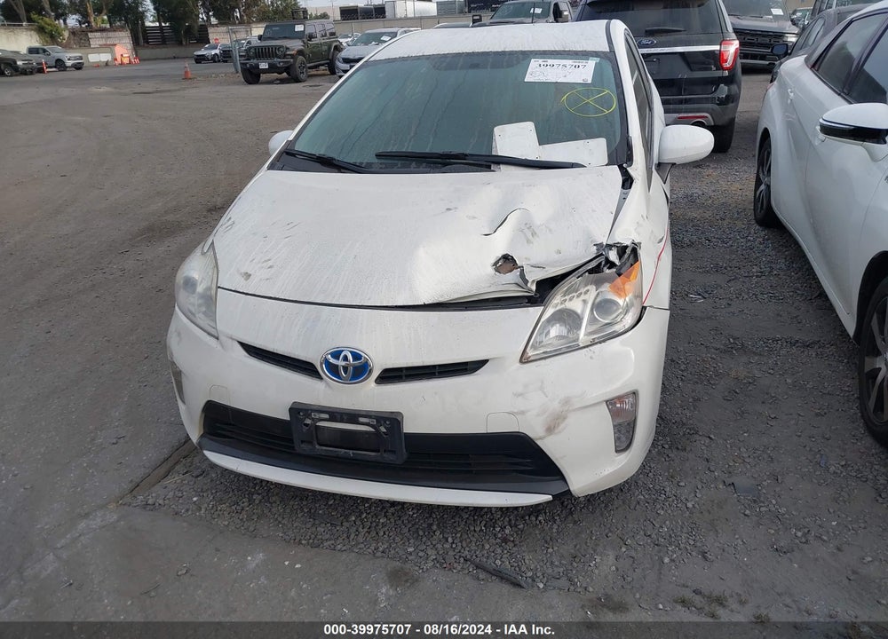 2015 TOYOTA PRIUS VIN: JTDKN3DU2F1975370