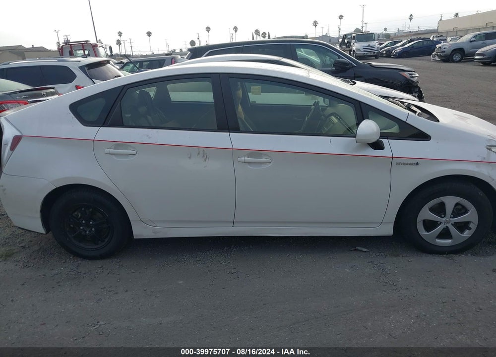 2015 TOYOTA PRIUS VIN: JTDKN3DU2F1975370