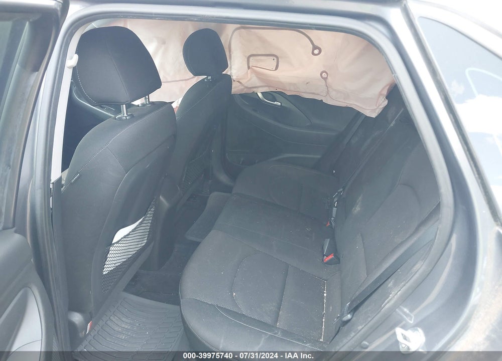 2018 HYUNDAI ELANTRA GT VIN: KMHH35LE7JU067019