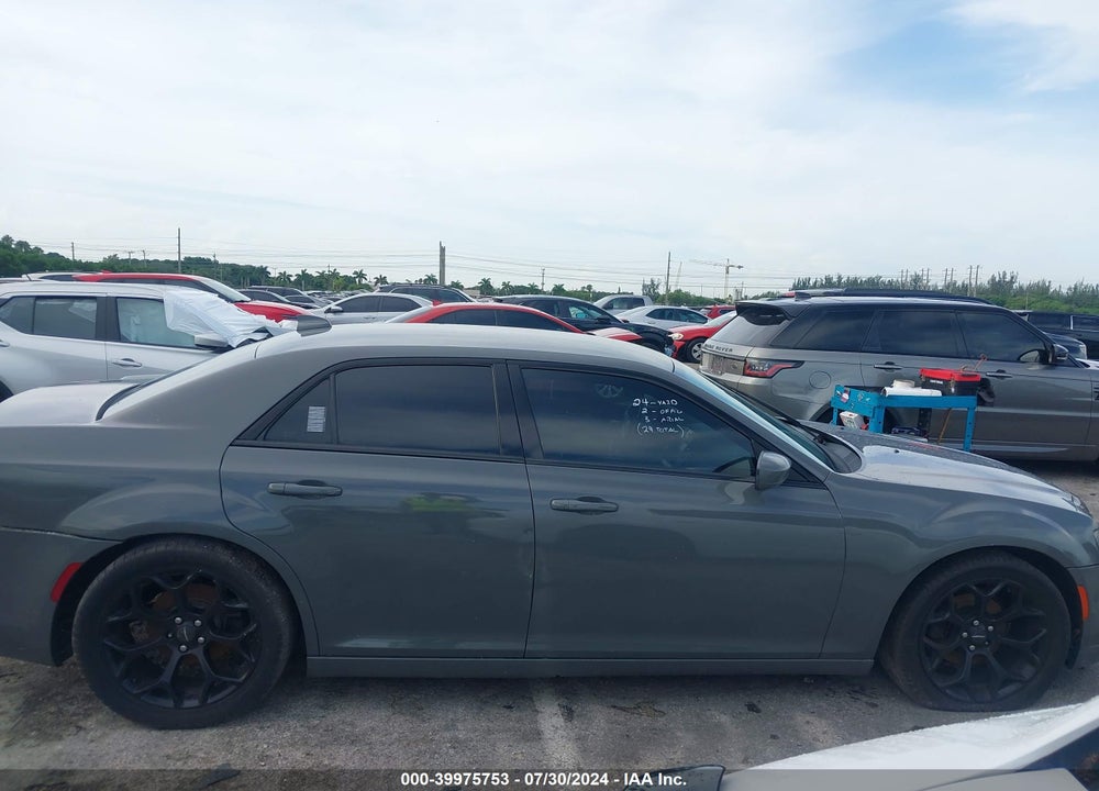 2019 CHRYSLER 300 VIN: 2C3CCABG5KH516720