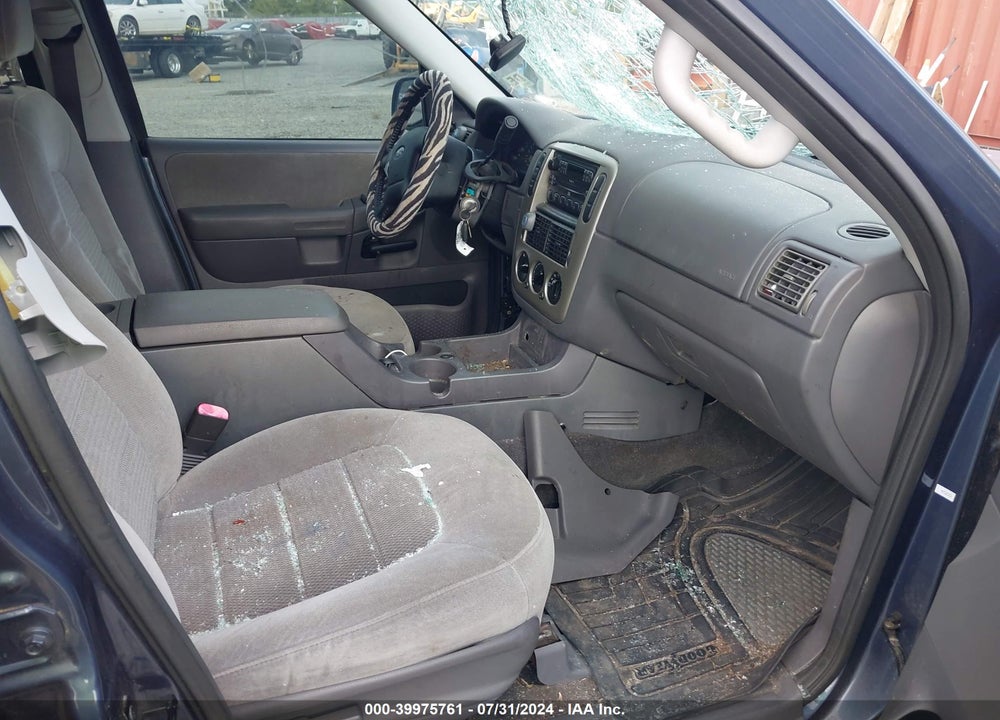 2005 FORD EXPLORER VIN: 1FMZU63K05UB08464