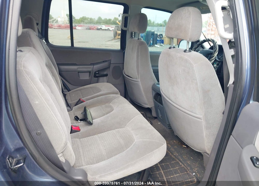 2005 FORD EXPLORER VIN: 1FMZU63K05UB08464