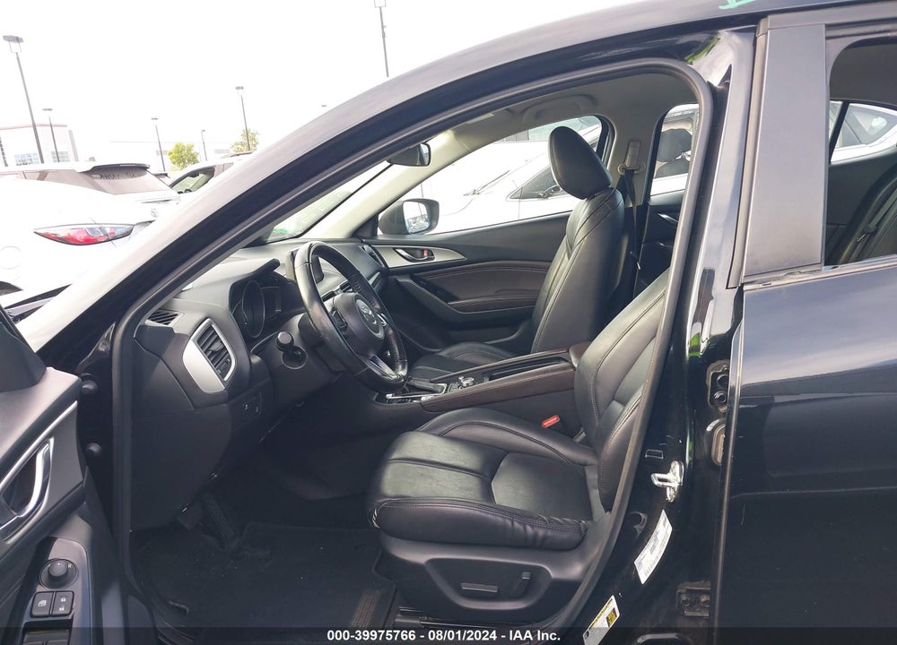 2018 MAZDA 3 TOURING VIN: 3MZBN1V32JM201624