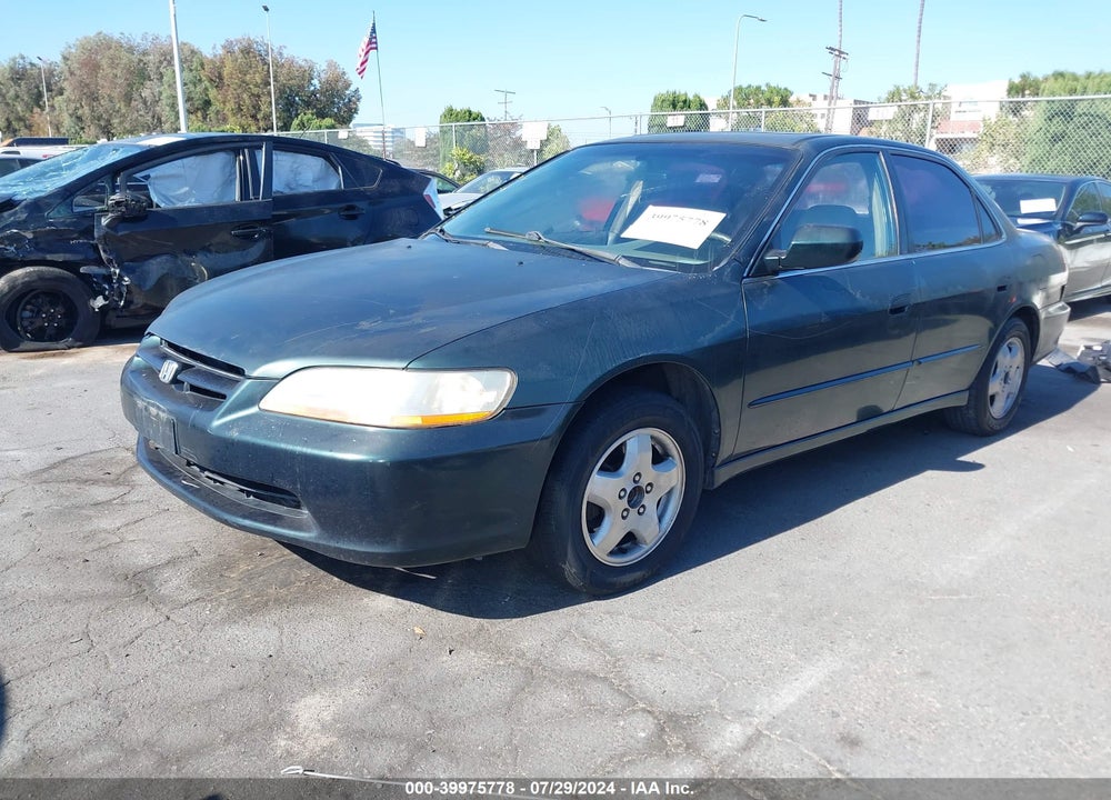 2000 HONDA ACCORD 3.0 EX VIN: 1HGCG1656YA034694