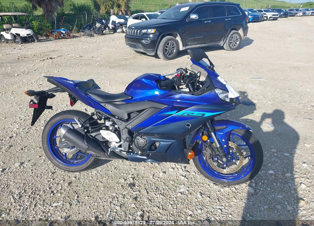 2024 YAMAHA YZFR3 A VIN: MH3RH18Y1RK015612
